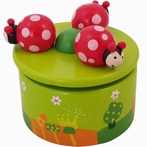 Muziekdoos met 3 lieveheersbeestjes rond