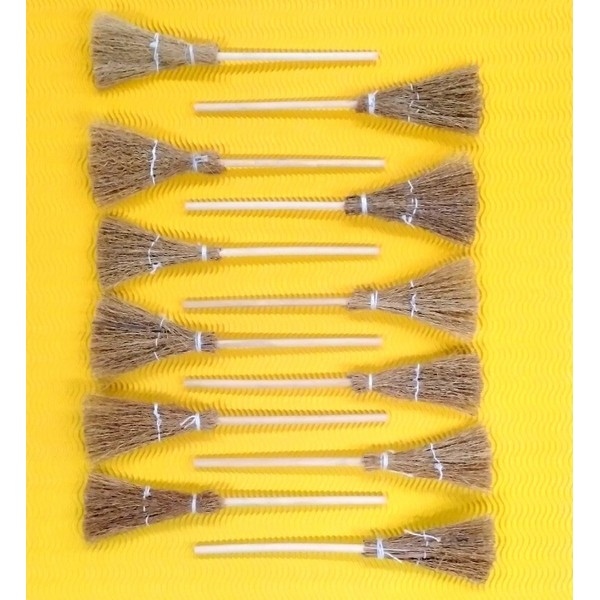 Bezem stro 13 cm, zakje 12 stuks