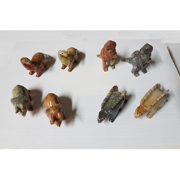 Dierfiguur Dino xl van steen (afname per 4 stuks)