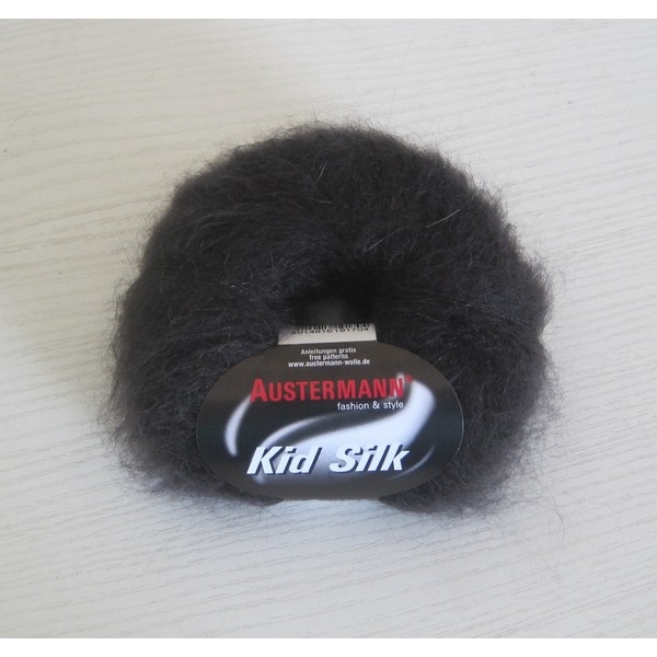Kid Silk 25 gram / 225 mtr per bol - kleur 02 Zwart