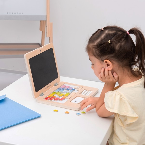 Mijn eerste Laptop - New Classic Toys, (nog 1x)