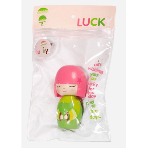 Momiji Doll - Lucky met mini button (nog 38 x)