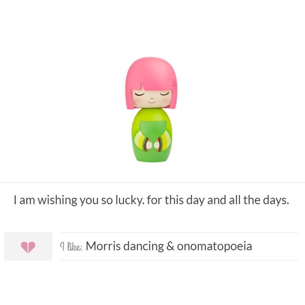 Momiji Doll - Lucky met mini button