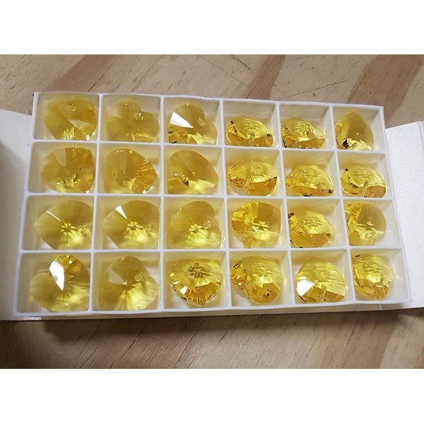 Swarovski - Hartje 18mm kleur, (ANTP) Antique Pink (nog 5x) aanbieding